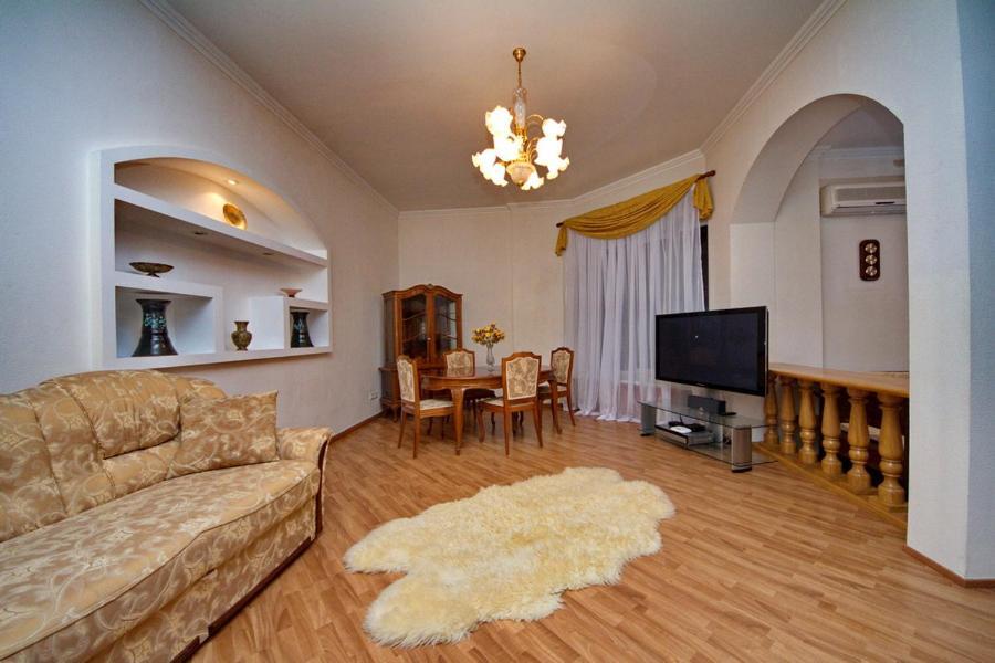 Apartments On Besarabka Kyiv Exterior photo